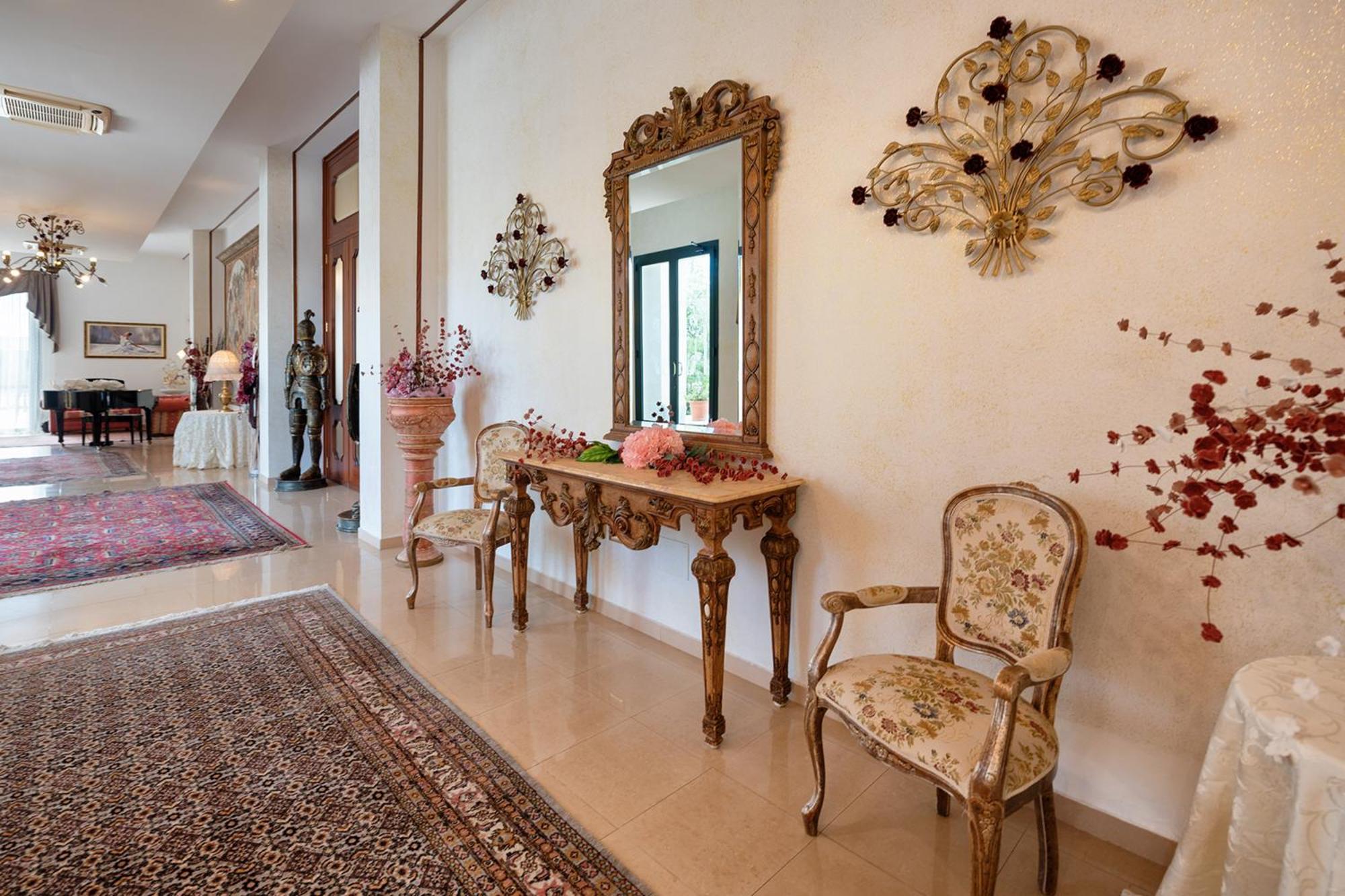 Hotel Le Muse Carpignano Salentino Exterior photo